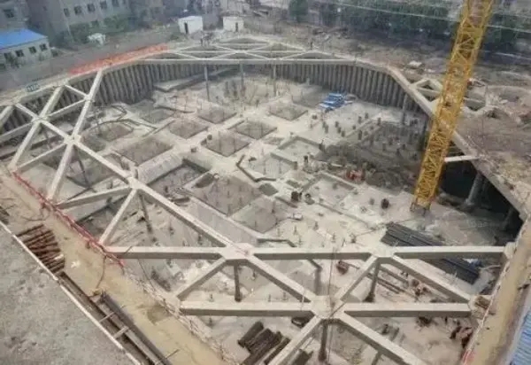 基坑支护